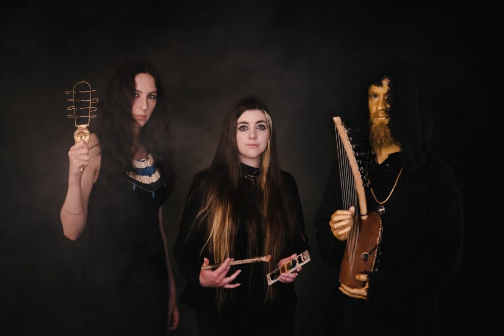 NEMUER-Klara-Sedlo-Promo-01-1